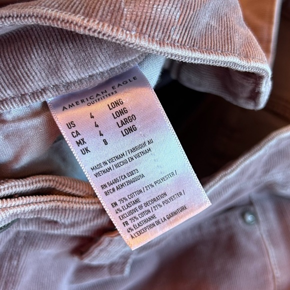 American Eagle Corduroy Hi Rise Crop Flare Purple Mauve 4 Long - Picture 8 of 10